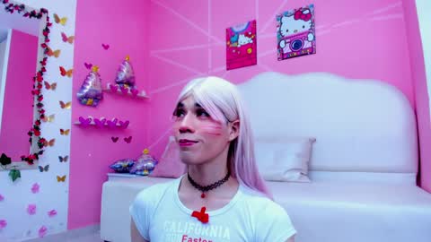 Snapshot of daripqueen chatting on January 24, 3:55 pm DaripQueen online show from January 24, 3:55 pm