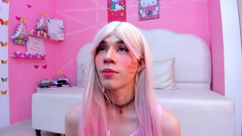 Snapshot of daripqueen chatting on January 30, 5:49 pm DaripQueen online show from January 30, 5:49 pm