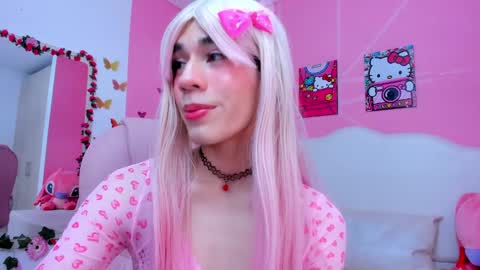 Snapshot of daripqueen chatting on February 14, 3:05 pm DaripQueen online show from February 14, 3:05 pm