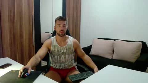 darius_94 online show from October 10, 3:56 am
