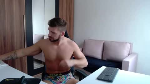 darius_94 online show from October 21, 12:10 pm