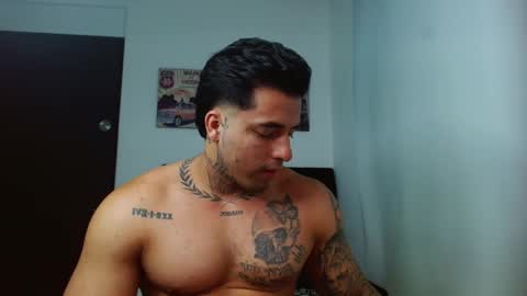 Darius Phoenix  online show from September 11, 9:49 pm