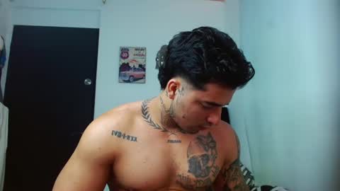 Darius Phoenix  online show from September 9, 8:42 pm