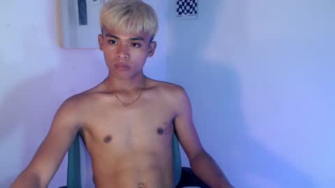 dark_babe online show from August 3, 9:04 am