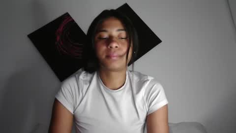 Sofia online show from November 16, 2:35 am