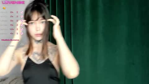 Snapshot of dark_ester chatting on September 11, 10:38 am Ester online show from September 11, 10:38 am