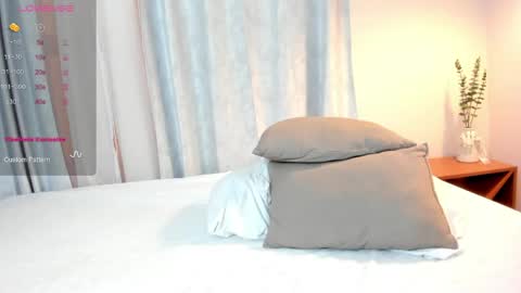 dark_fantasy9 online show from March 26, 9:53 pm