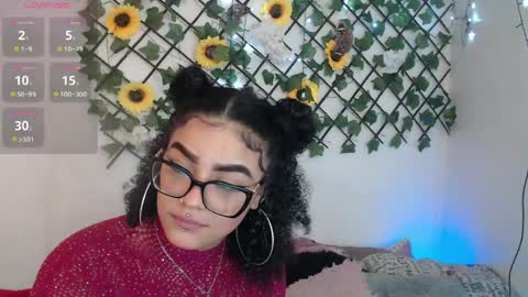 dark_flama online show from May 23, 1:45 am