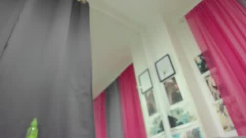 dark_flama online show from January 16, 2:26 pm