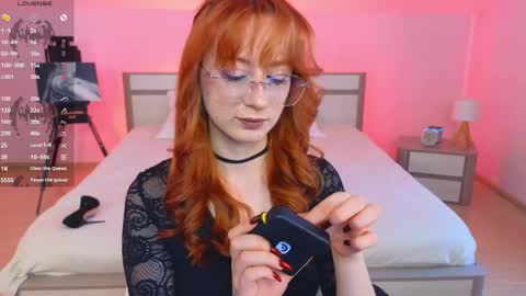 Lola online show from May 5, 2:18 am