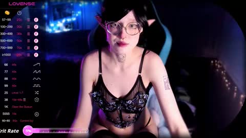 Lucious Foijieh online show from December 20, 5:53 pm