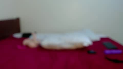 dark_qween online show from March 12, 5:07 pm