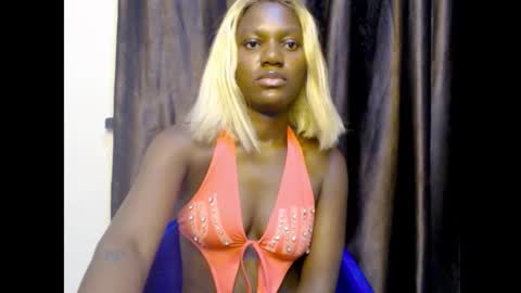 Snapshot of darkchocoxx chatting on September 27, 11:35 pm sexygal online show from September 27, 11:35 pm