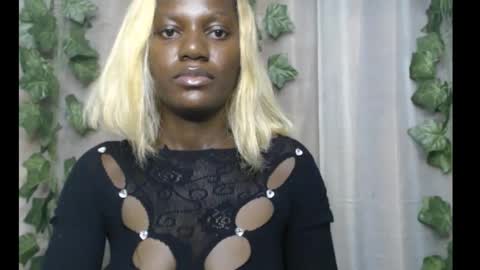 Snapshot of darkchocoxx chatting on September 16, 10:57 pm sexygal online show from September 16, 10:57 pm