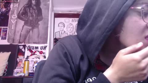 Snapshot of darkness_joones chatting on March 12, 6:32 pm Darkness online show from March 12, 6:32 pm