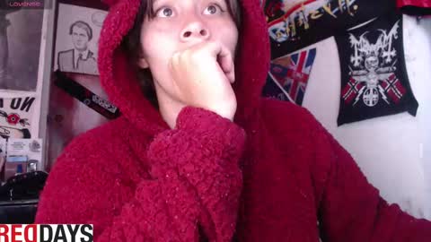 Snapshot of darkness_joones chatting on February 12, 10:04 pm Darkness online show from February 12, 10:04 pm
