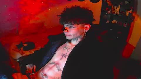   online show from October 18, 9:02 am