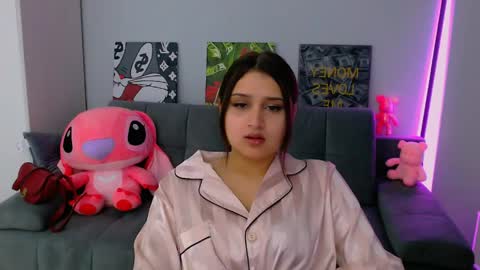 Amelie online show from April 9, 4:38 am