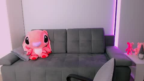 Amelie online show from May 25, 7:31 pm