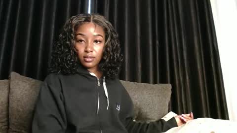 darktanqueen online show from September 30, 9:42 am