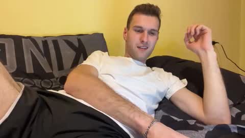 Nick online show from December 3, 8:20 pm