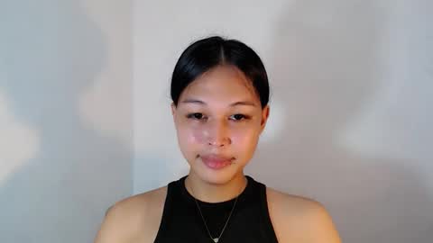Snapshot of darling_sweetheartxx chatting on October 19, 2:22 pm YOUR ATHENA online show from October 19, 2:22 pm