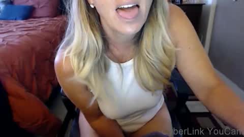 Snapshot of darlingd77 chatting on October 17, 1:15 pm DarlingD online show from October 17, 1:15 pm