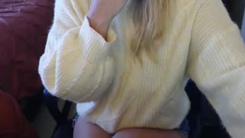 Snapshot of darlingd77 chatting on October 8, 1:17 pm DarlingD online show from October 8, 1:17 pm