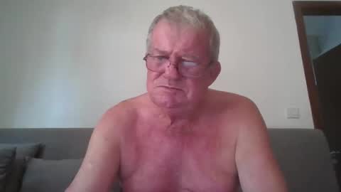 darwincock online show from April 13, 5:33 am