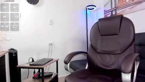 Dash online show from November 16, 3:36 pm