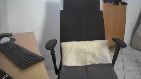 dauergeiil online show from December 17, 2:35 pm