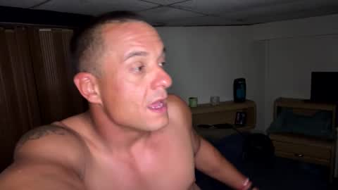 dave875126 online show from May 21, 2:07 am