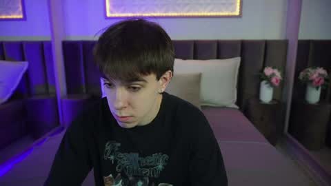 Dave online show from April 2, 5:04 am