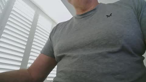 davesu12345 online show from March 25, 8:54 am