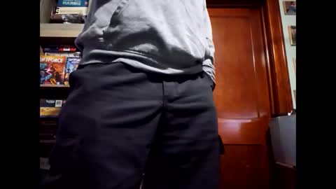 davey33_ online show from April 18, 6:43 pm