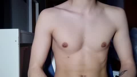 david68713 online show from April 14, 10:13 pm