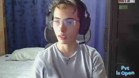 ProgrammerBoy online show from June 29, 7:13 pm