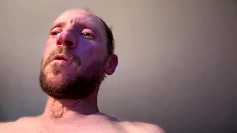 Snapshot of davidcav240 chatting on September 25, 6:59 pm davidcav240 online show from September 25, 6:59 pm