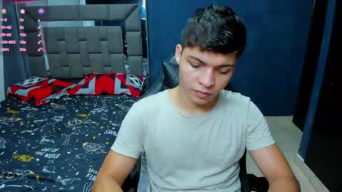 davidro030 online show from March 1, 3:55 am