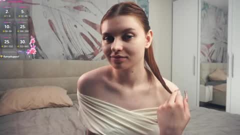Louise online show from May 24, 11:00 pm