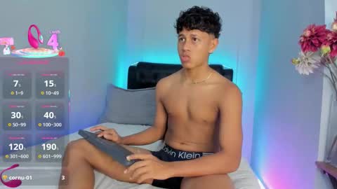 dawn_16 online show from February 19, 9:58 pm