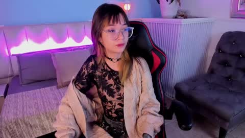 Snapshot of dayanne7 chatting on January 9, 7:42 am dayanne7 online show from January 9, 7:42 am