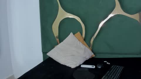 daylesandharry online show from December 21, 12:55 pm