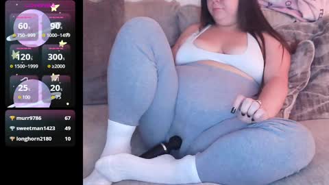 Dazeddesty  online show from September 27, 5:43 pm