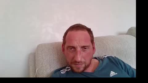 Snapshot of dazza2574 chatting on October 25, 2:50 pm dazza2574 online show from October 25, 2:50 pm