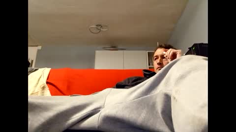 Dazzill online show from February 3, 10:54 pm