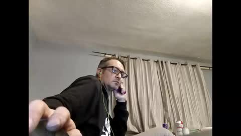 Dazzill online show from January 11, 6:58 pm