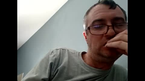 Dazzill online show from December 1, 7:38 pm