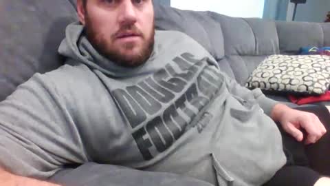 Snapshot of deadlifts_donuts chatting on December 13, 5:21 pm DeadliftsDonuts online show from December 13, 5:21 pm