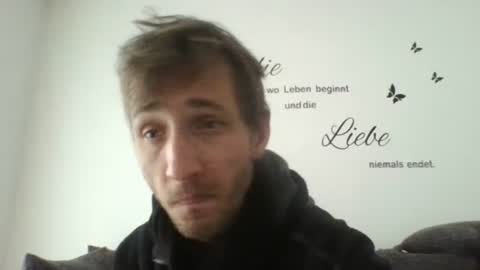 robert online show from April 13, 3:27 pm